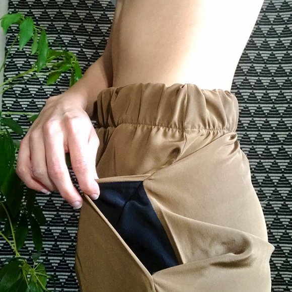 two-tone silk pant, Sm-Tall - Picture 6 of 6